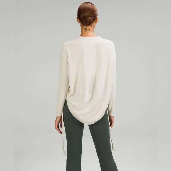 Lululemon Pima Cotton Side-Cinch Long Sleeve Shirt Natural Ivory Women’s Size 6 - Picture 2 of 9